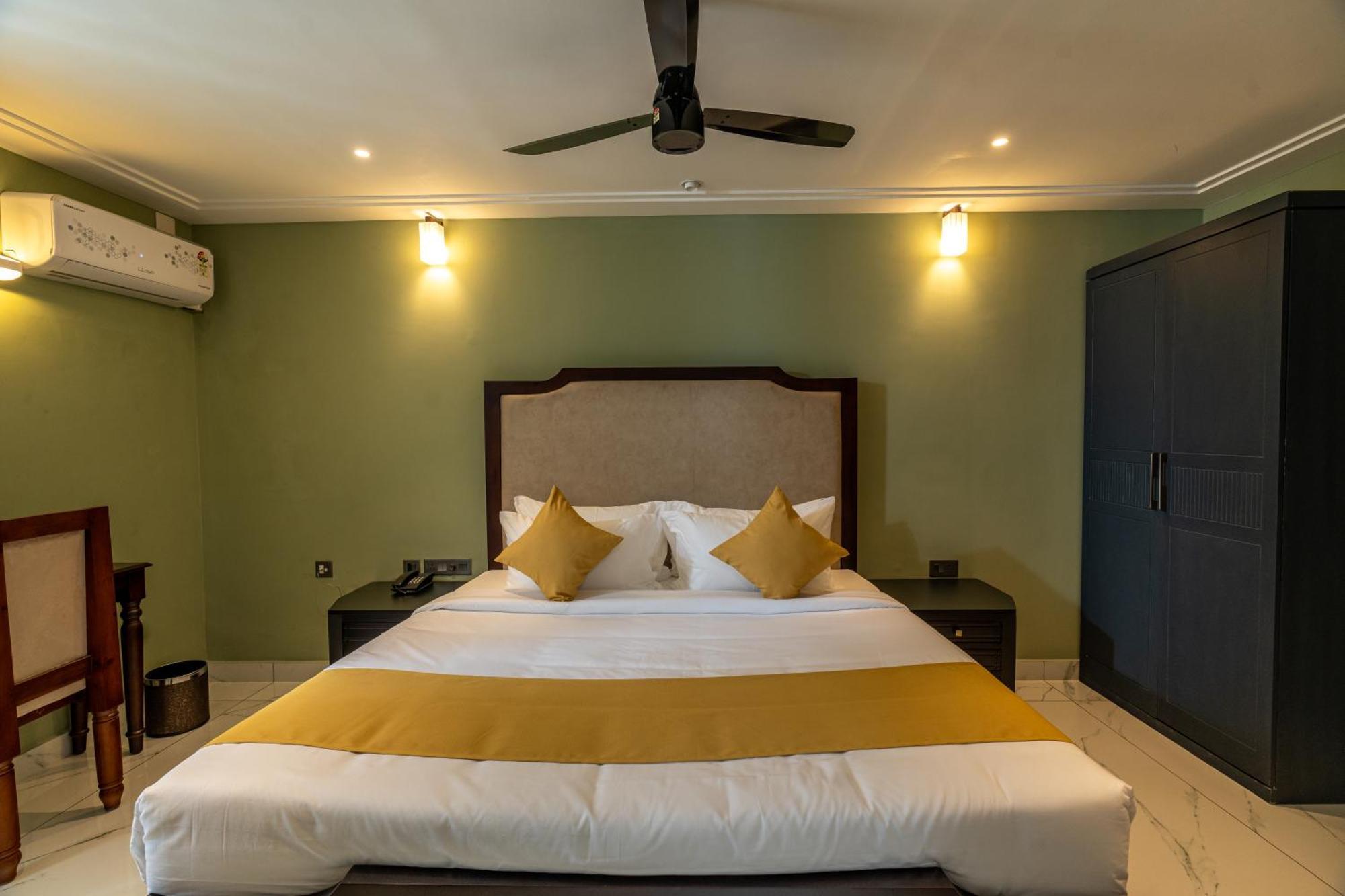 Court 11 By Dimora Hotel Kochi Kültér fotó